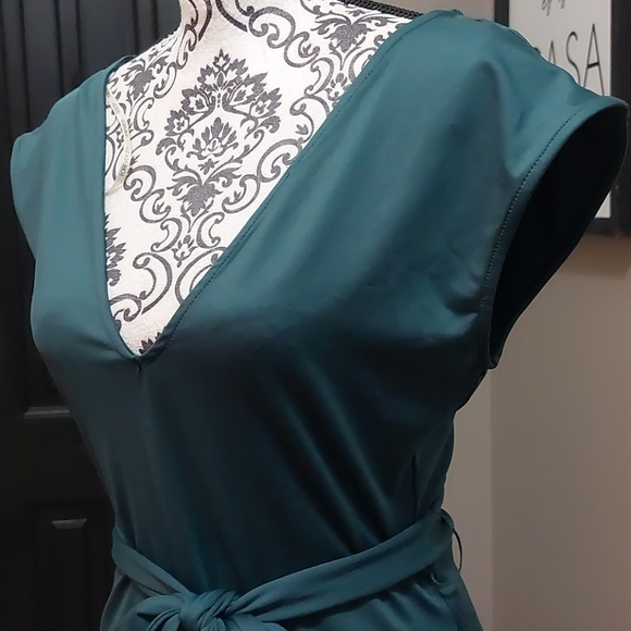 3/$6 item Forever 21 body suit - Picture 2 of 7